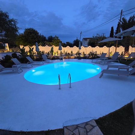 Loadstar Rooms & Suites Kontokali Luaran gambar