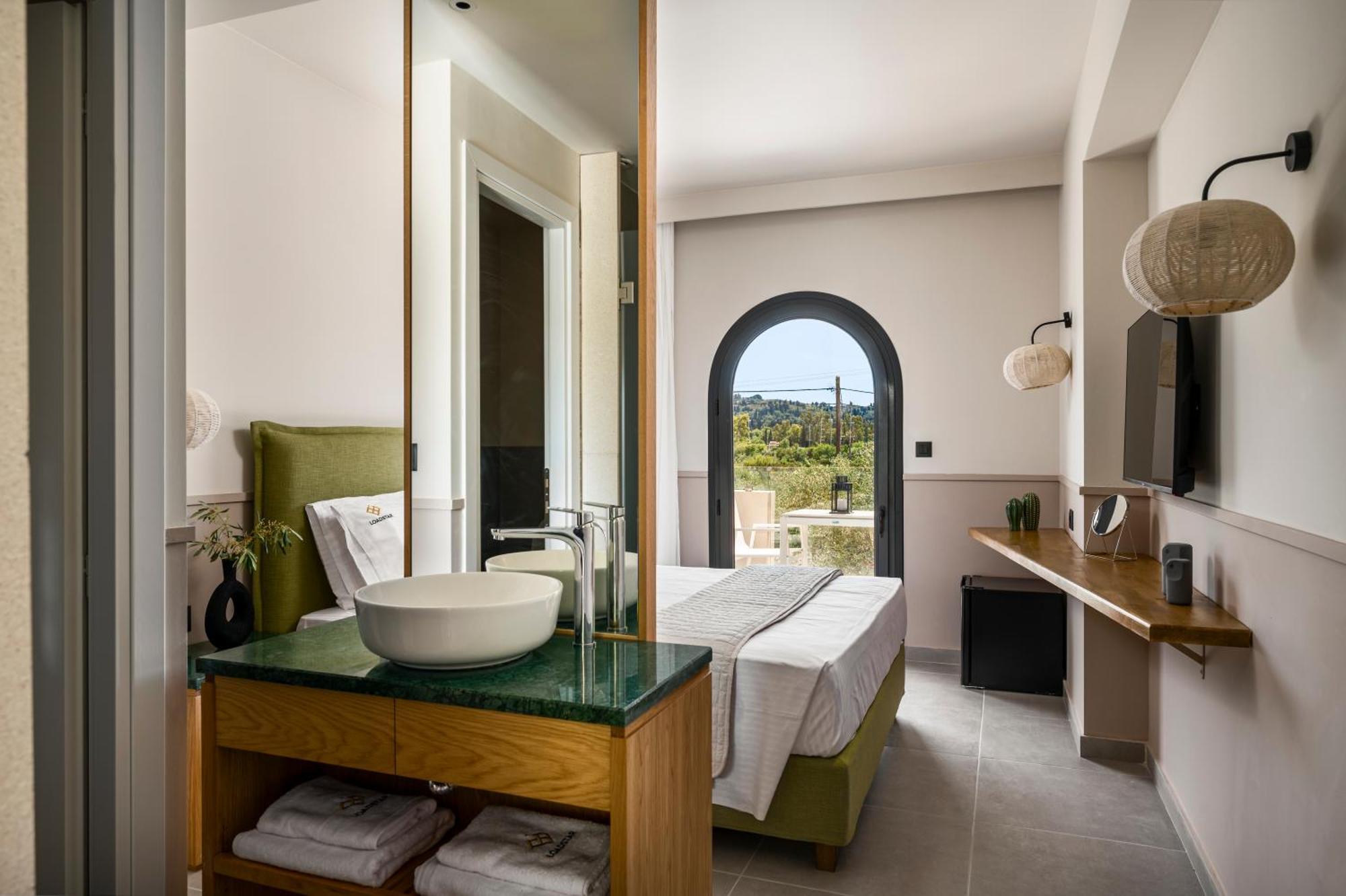 Loadstar Rooms & Suites Kontokali Luaran gambar