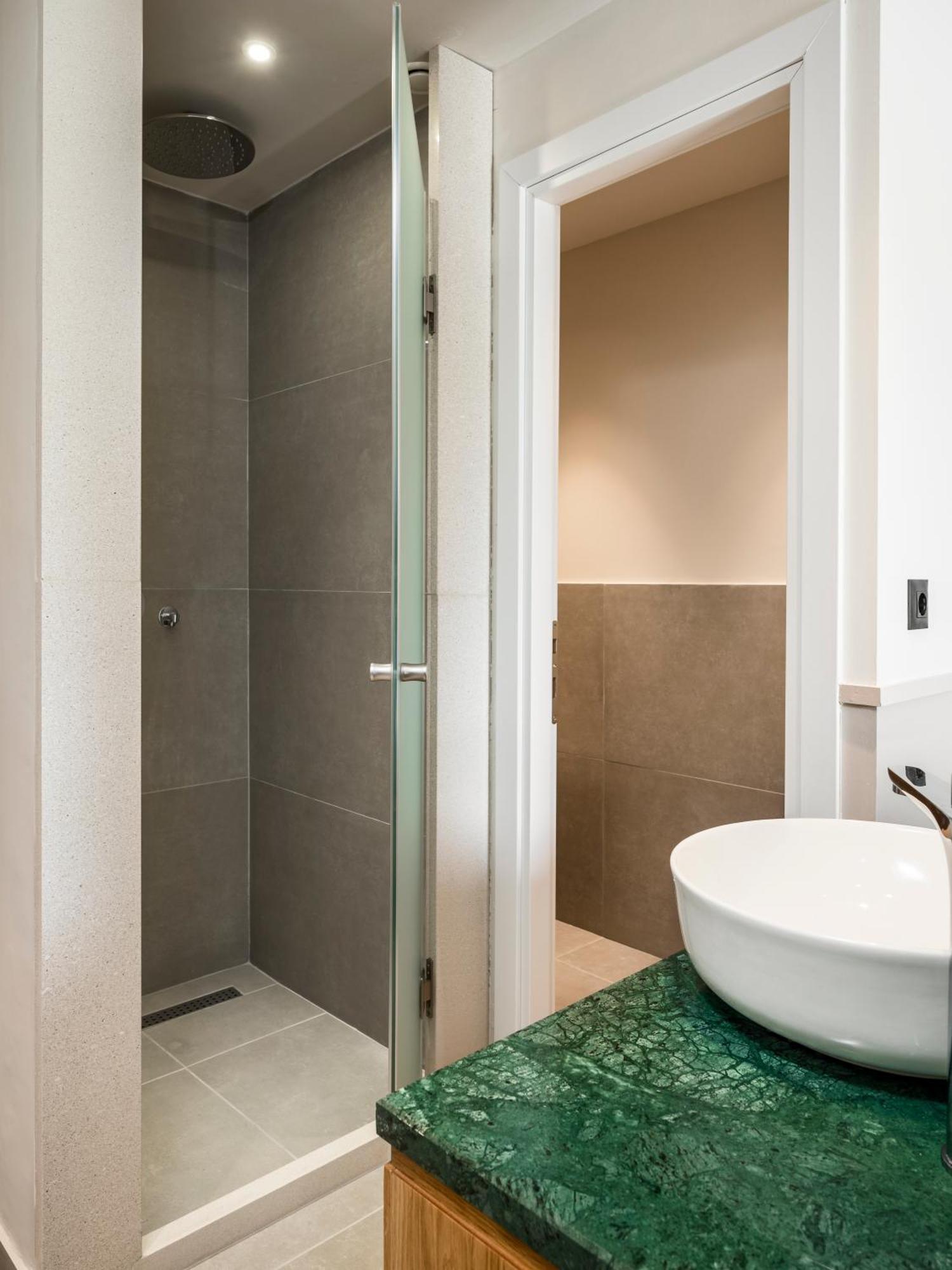 Loadstar Rooms & Suites Kontokali Luaran gambar