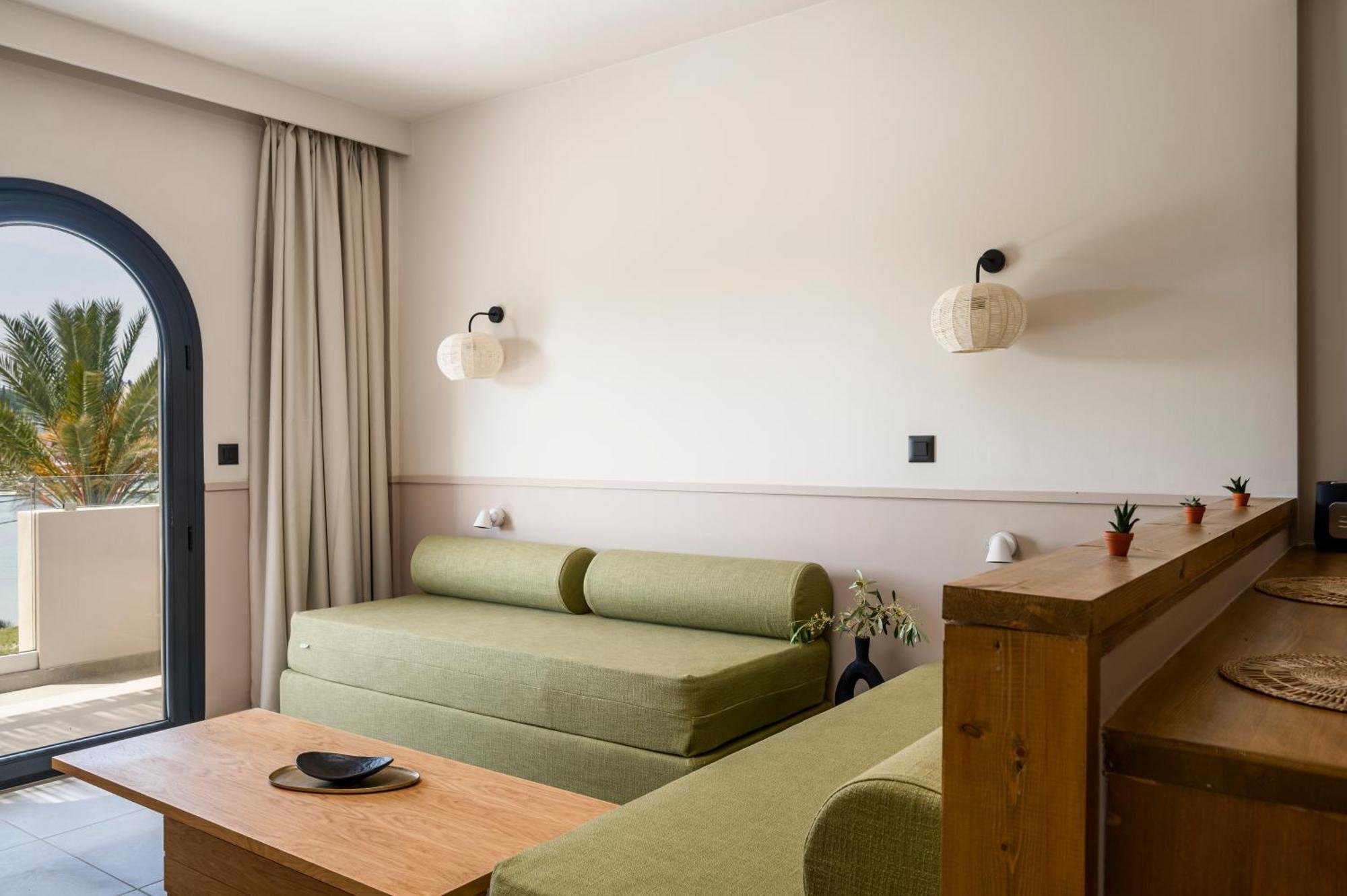 Loadstar Rooms & Suites Kontokali Luaran gambar